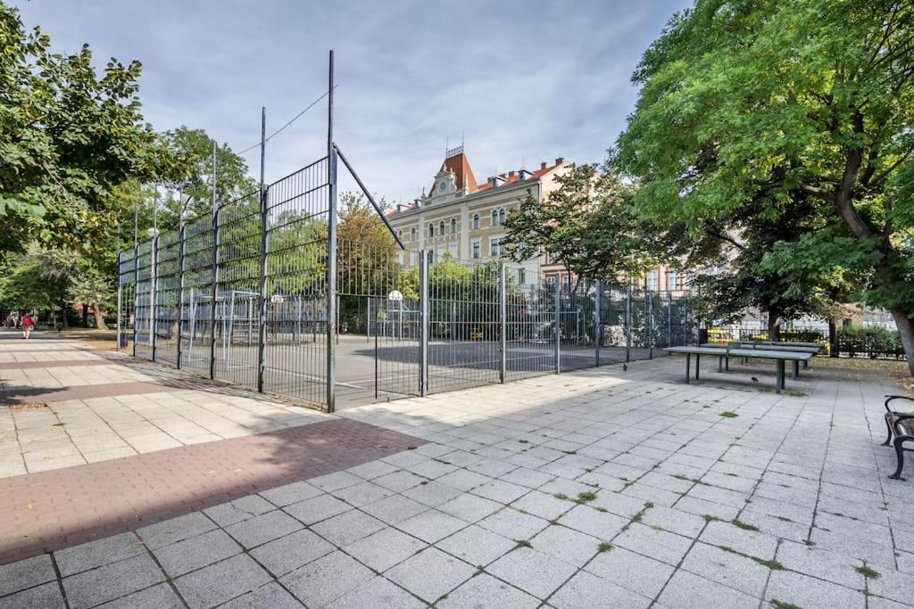 Klauzal Garden City Apartments Βουδαπέστη Εξωτερικό φωτογραφία